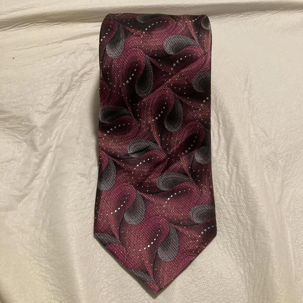 NWOT Paul Dione Maroon 100% Silk Tie
